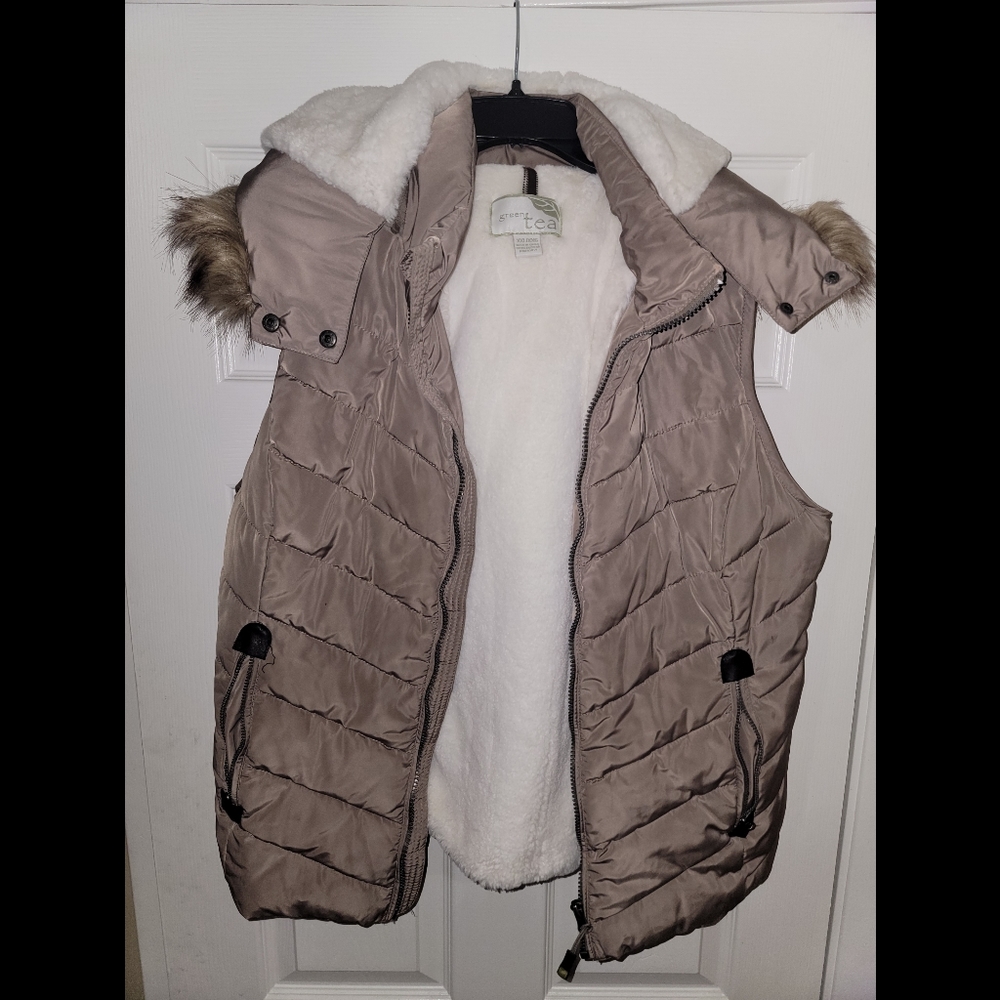 Hooded puffer vest